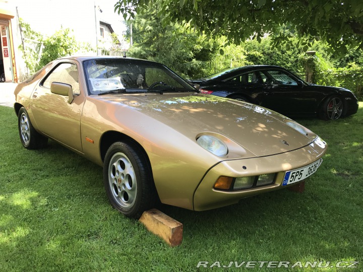 Porsche 928 1, série 1978