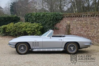 Chevrolet Corvette C2 Sting Ray Convertible 1800