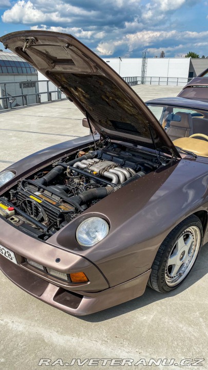 Porsche 928 S 1984
