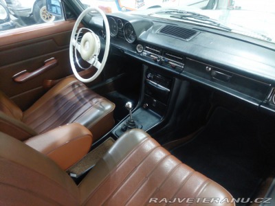 Mercedes-Benz 230 /8 (W115) 230.4