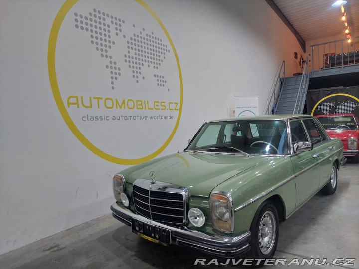 Mercedes-Benz 230 /8 (W115) 230.4 1974