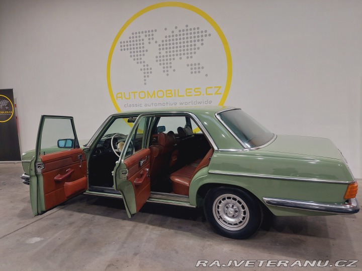 Mercedes-Benz 230 /8 (W115) 230.4 1974