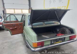 Mercedes-Benz 230 /8 (W115) 230.4 1974
