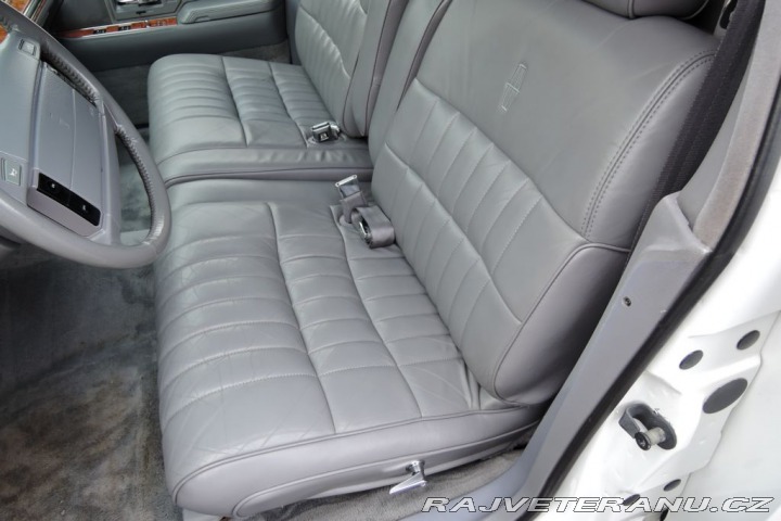 Lincoln Town Car Limuzína 7.m Pronájem 1993