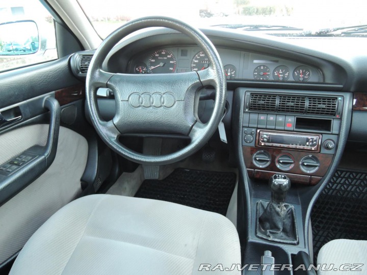 Audi 100 2.6i V6 1.majitel - 146.0 1994