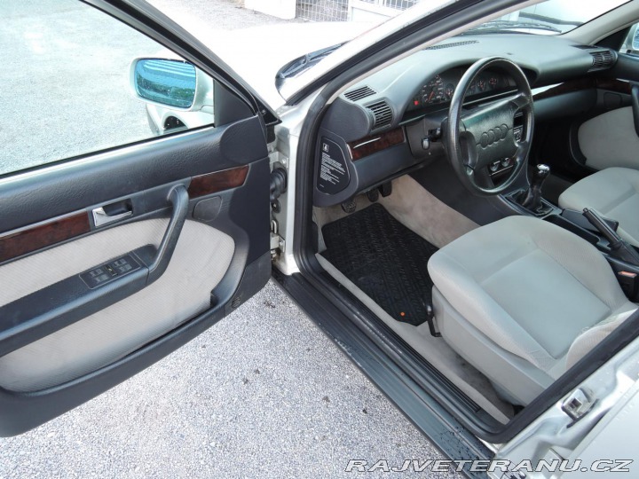 Audi 100 2.6i V6 1.majitel - 146.0 1994