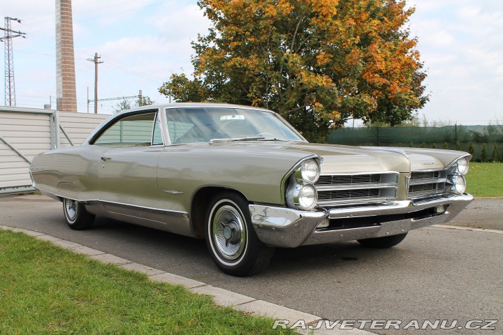 Pontiac Bonneville 2 Dr HT 1965