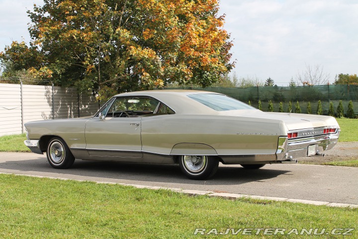 Pontiac Bonneville 2 Dr HT 1965