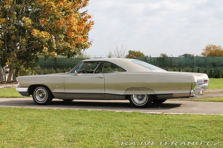 Pontiac Bonneville 2 Dr HT 1965