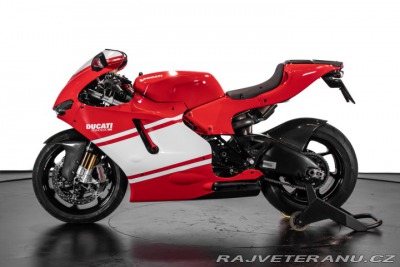 Ducati Ostatní modely DESMOSEDICI RR 990