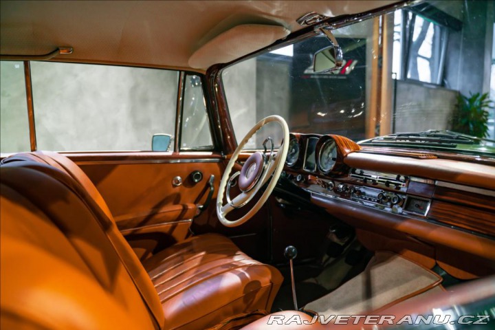 Mercedes-Benz 250 SE/C COUPE, 1966, BAMBOO, 1966