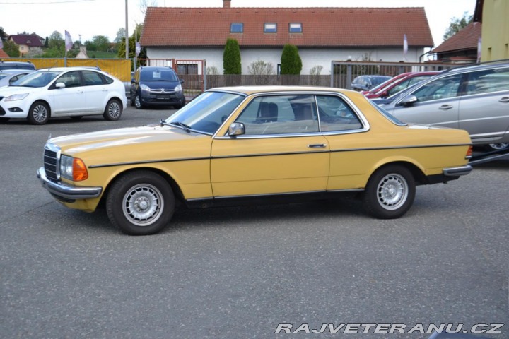 Mercedes-Benz 230 123 2,3 W123   230C 1979