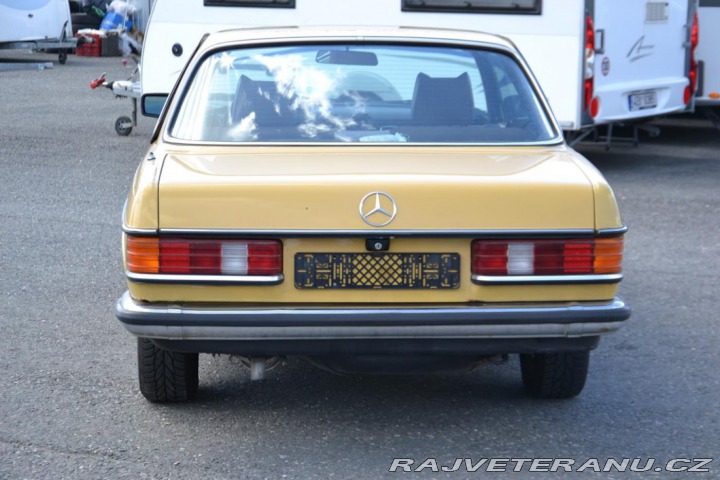 Mercedes-Benz 230 123 2,3 W123   230C 1979