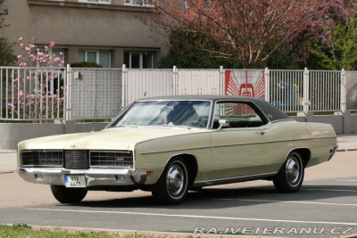 Ford LTD 