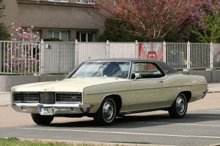Ford LTD 
