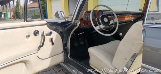 Mercedes-Benz 220 W111 1963