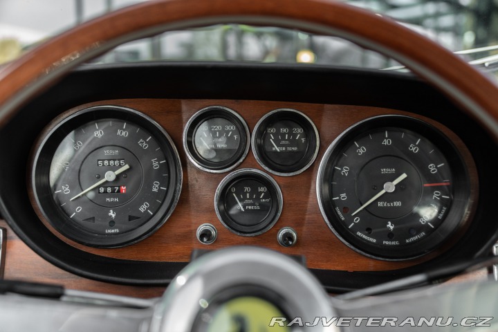 Ferrari 365 GT 2+2 1969