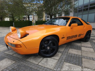 Porsche 928 S4 manuální