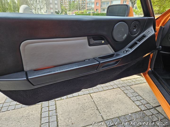 Porsche 928 S4 manuální 1988