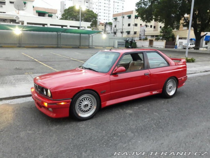 BMW M3 E30 1989