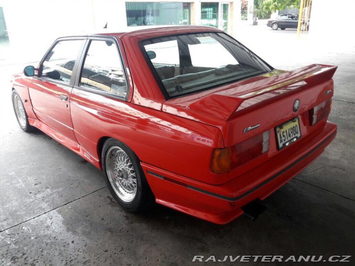 BMW M3 E30 1989