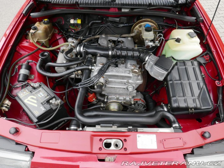 Alfa Romeo 75 1,6 ie INVESTICE 1991