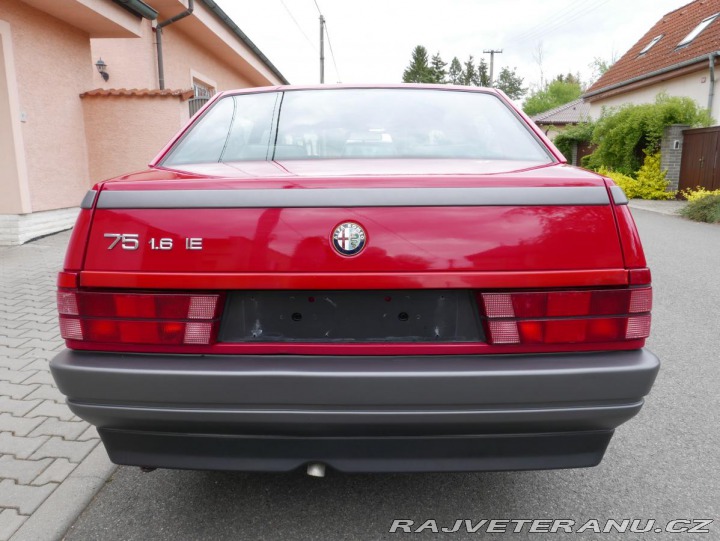 Alfa Romeo 75 1,6 ie INVESTICE 1991