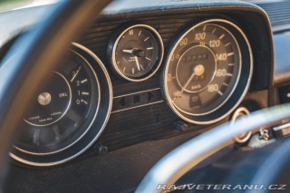 Mercedes-Benz 240 W115 240D 3.0 1971