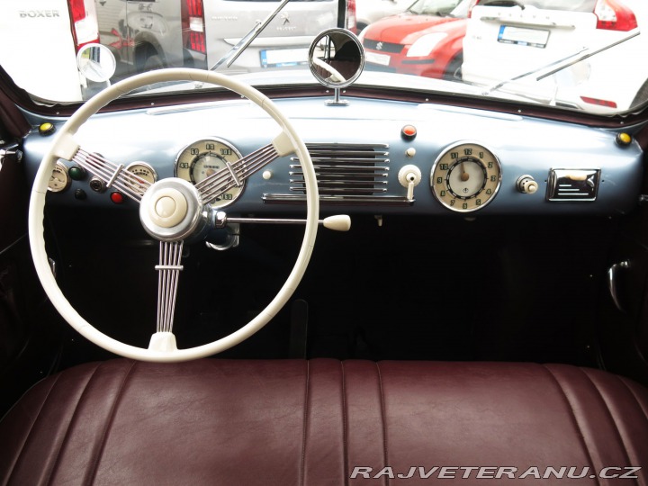Tatra 600 Tatraplan 1952