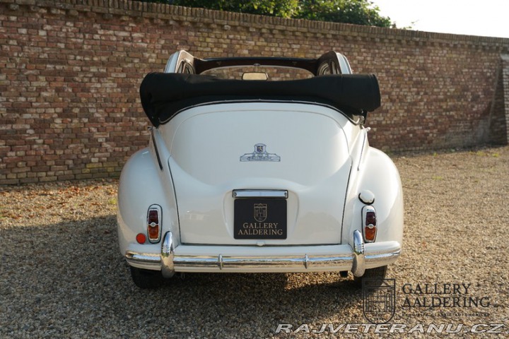 Peugeot 203 Découvourable 1950