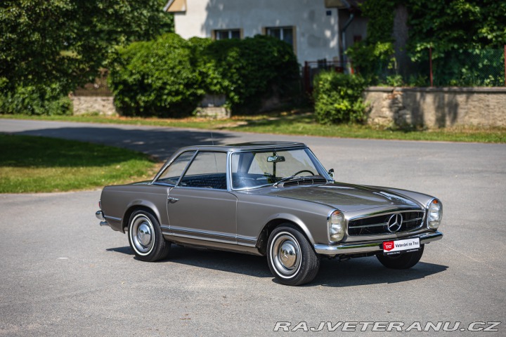 Mercedes-Benz SL 230 Pagoda 1966