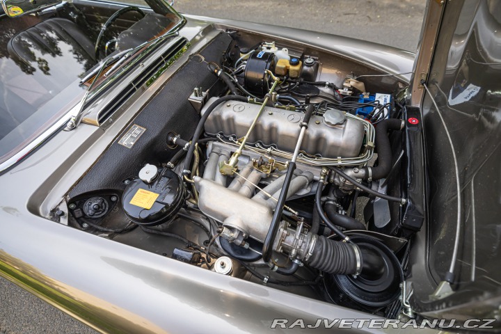 Mercedes-Benz SL 230 Pagoda 1966