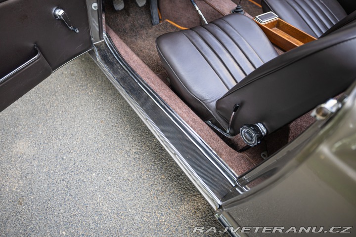 Mercedes-Benz SL 230 Pagoda 1966