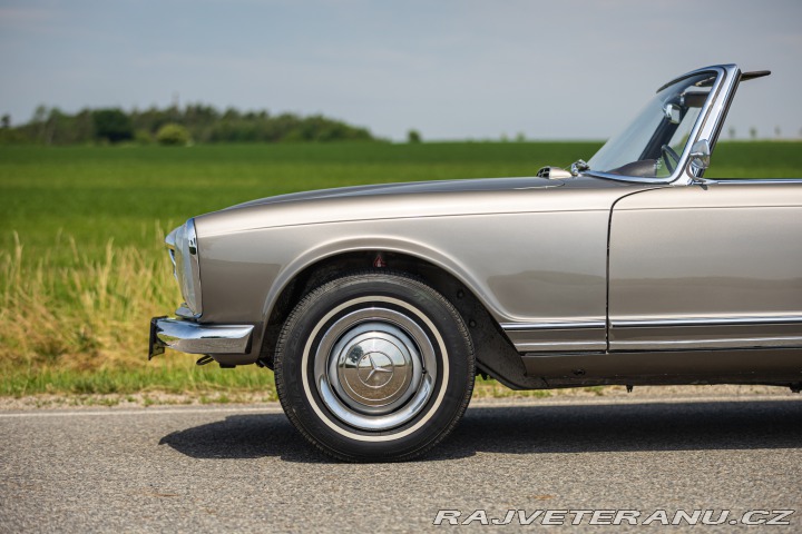 Mercedes-Benz SL 230 Pagoda 1966