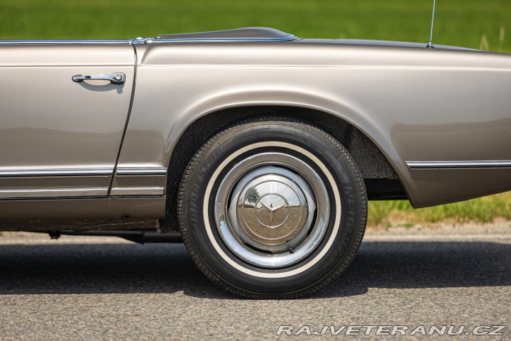 Mercedes-Benz SL 230 Pagoda 1966