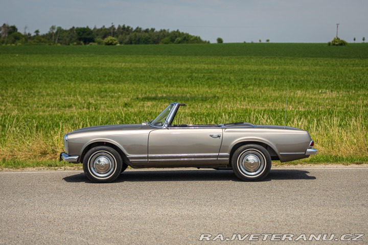 Mercedes-Benz SL 230 Pagoda 1966