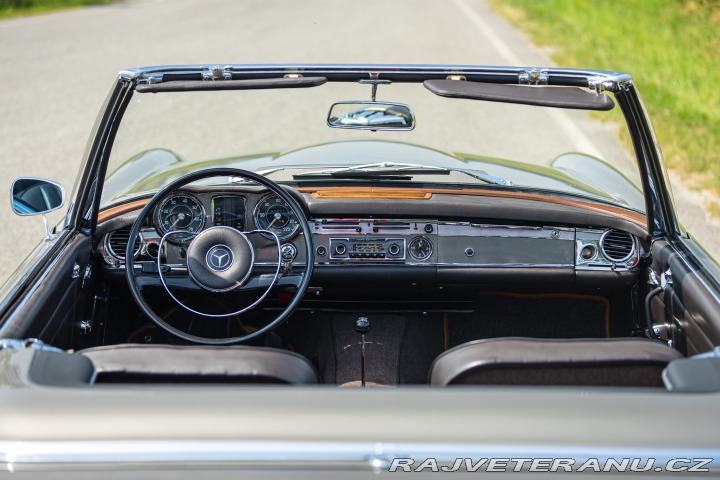 Mercedes-Benz SL 230 Pagoda 1966
