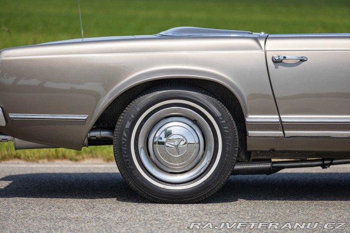Mercedes-Benz SL 230 Pagoda 1966