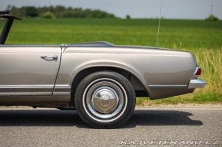 Mercedes-Benz SL 230 Pagoda 1966