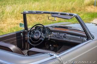 Mercedes-Benz SL 230 Pagoda 1966