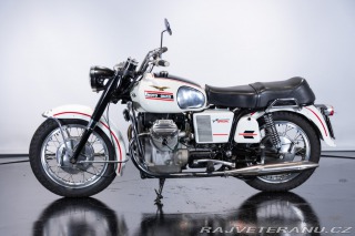 Moto Guzzi V7 SPECIAL