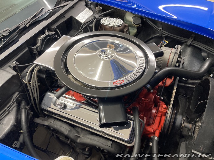 Chevrolet Corvette C3 Convertible manual 1975
