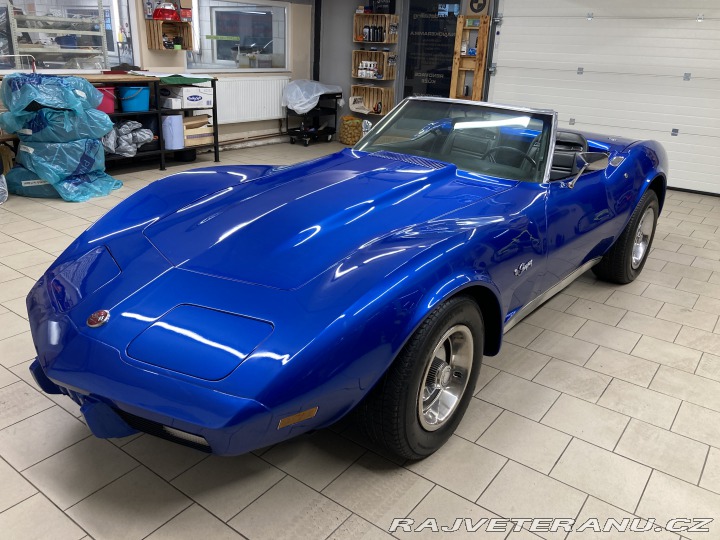 Chevrolet Corvette C3 Convertible manual 1975