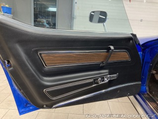 Chevrolet Corvette C3 Convertible manual 1975