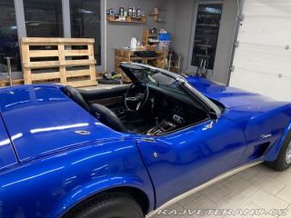Chevrolet Corvette C3 Convertible manual 1975
