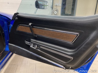 Chevrolet Corvette C3 Convertible manual 1975