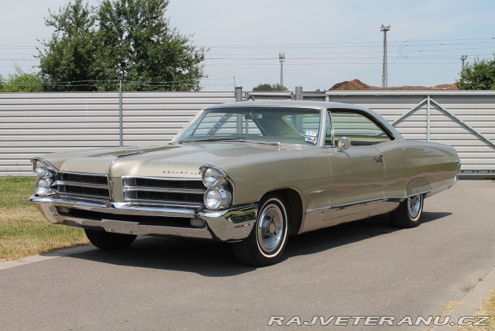 Pontiac Bonneville 2 Dr HT 1965
