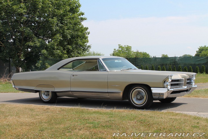 Pontiac Bonneville 2 Dr HT 1965