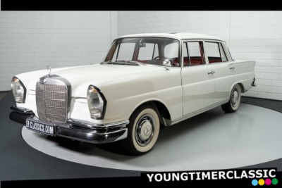 Mercedes-Benz 220 SE B Heckflosse