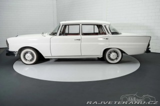 Mercedes-Benz 220 SE B Heckflosse 1964